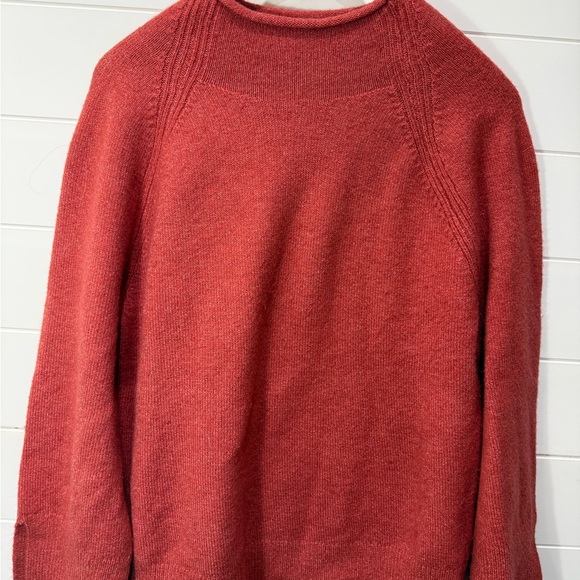 LOFT Women’s Crewneck Sweater - Picture 2 of 5